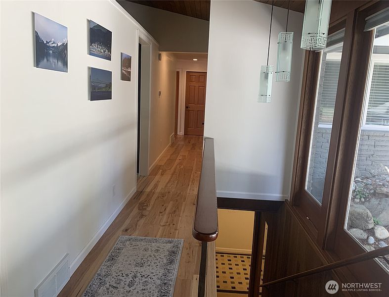 5th image of 8210 171st Avenue NE