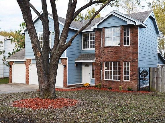 3rd image of 11825 S 267th East Ave