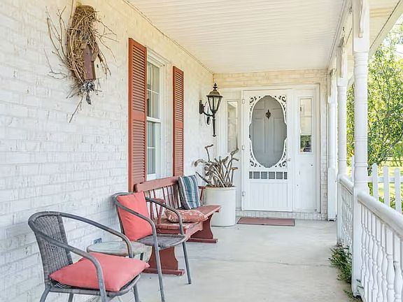 2nd image of 10736 Lautenschlager Rd