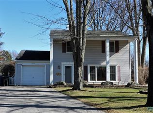 5858 Graystone Dr, Sylvania, OH 43560