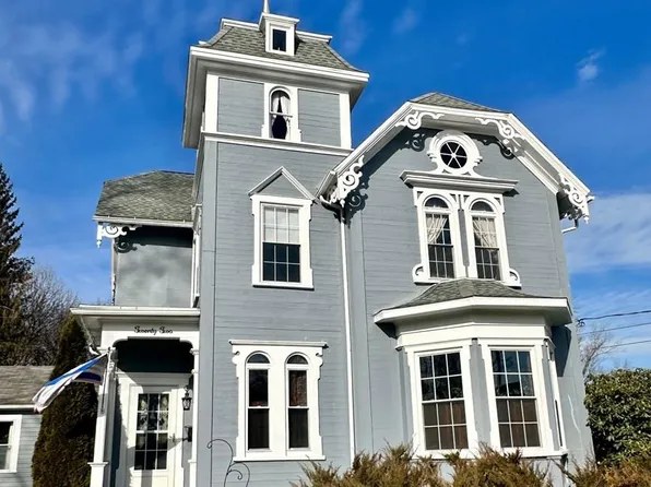 22 Huston St, Towanda, PA 18848