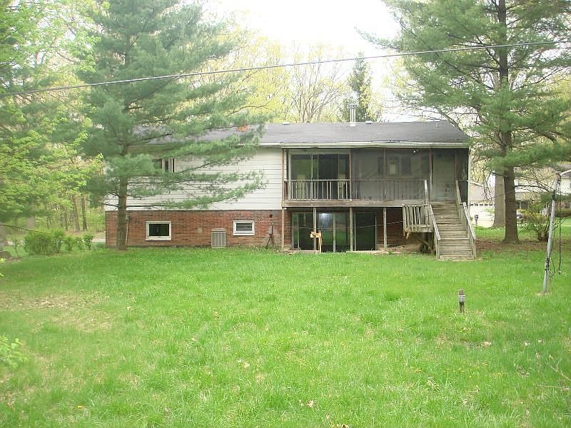 2nd image of 554 Parkwood Dr