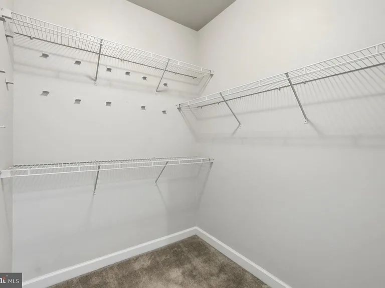 21253 Park Grove Ter — Photo 33