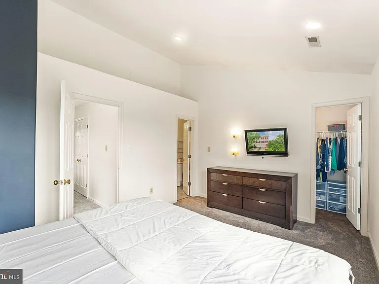 21071 Mossy Glen Ter — Photo 36