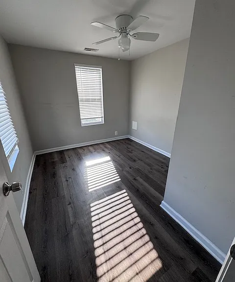 2107 Anna Ave — Photo 7