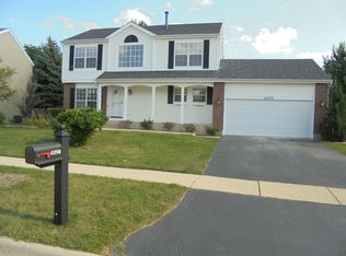 4090 Larkspur Ln, Lake In The Hills, IL 60156