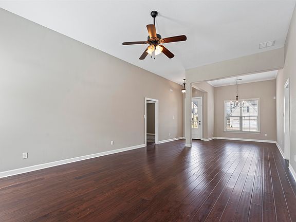 2nd image of 7925 Country Lake Dr