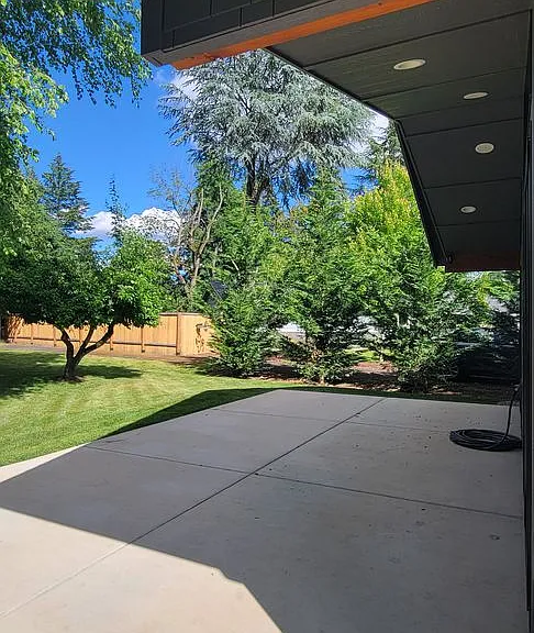 720 SW Tera Dr — Photo 22