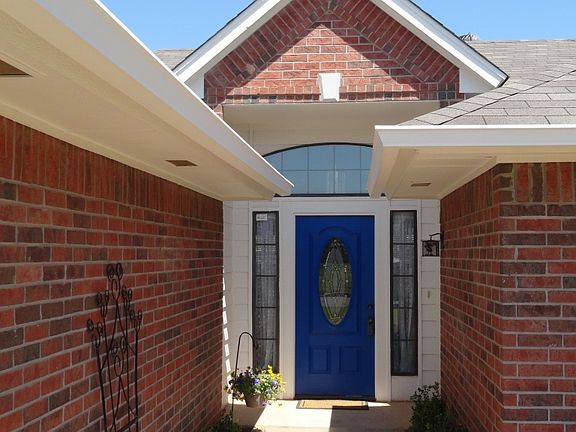 5th image of 2421 Knollwood St