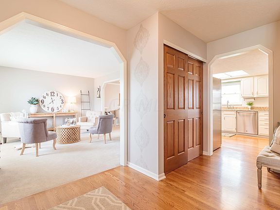5th image of 12855 Wheaton Ave NW
