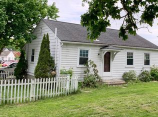 16 Tower Cir, Bath, ME 04530