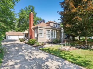 556 Upland Rd, Bay Village, OH 44140