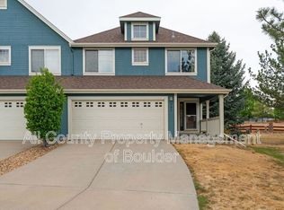 557 Wild Ridge Ln, Lafayette, CO 80026
