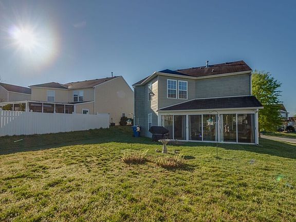 3rd image of 112 Adams Trail Cir