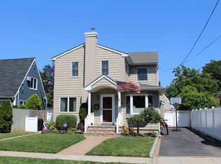 2391 Soper Ave, Baldwin, NY 11510