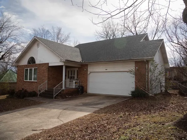 460 Bethel Ave, Mammoth Spring, AR 72554