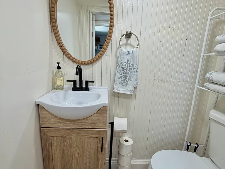 2174 Logan Ave #B — Photo 9