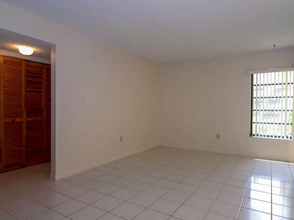 4th image of 9080 SW 125th Ave #B106