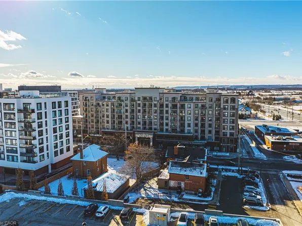 2486 Old Bronte Rd #706, Oakville, ON L6M 0Y4