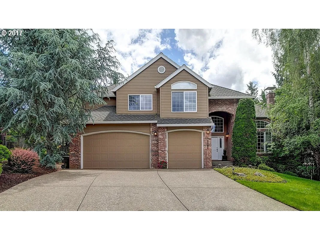 5366 Rosalia Way photo 1