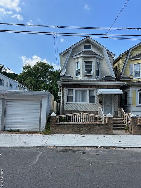 1st image of 10211 85th Avenue