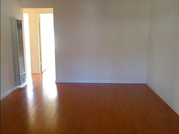 5th image of 879 Bing Dr APT 4