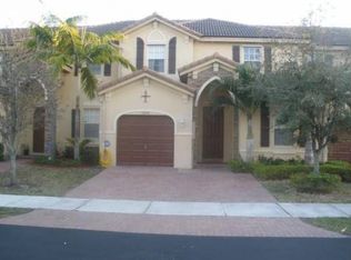 15271 SW 9th Way, Miami, FL 33194