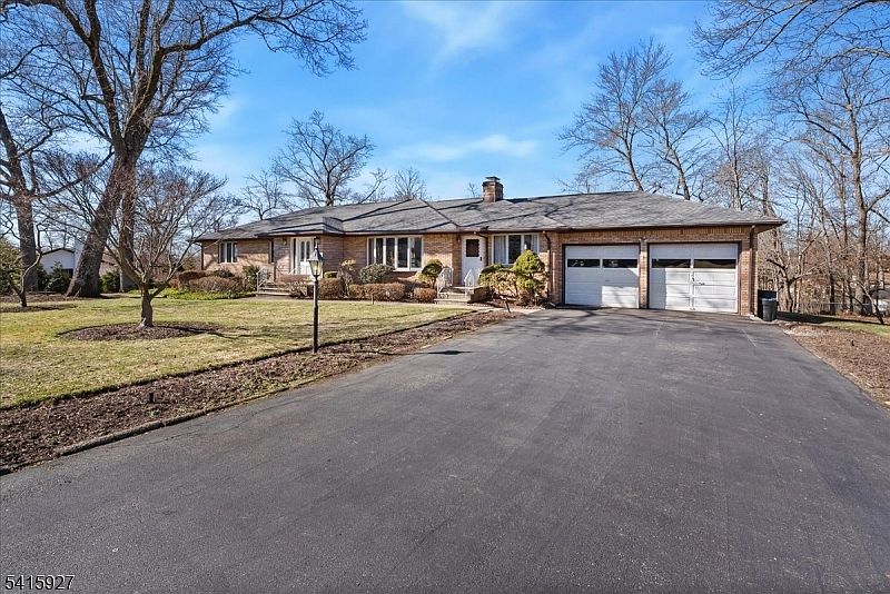 1st image of 53 Woodmont Rd