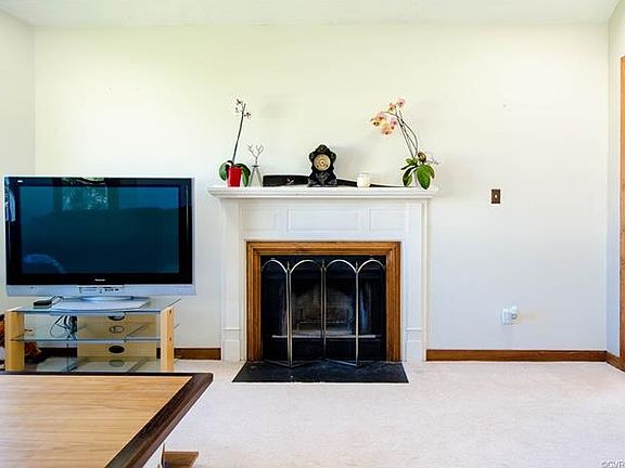 4th image of 6463 Lakevista Cir