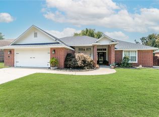 1204 N 35th St, Rogers, AR 72756
