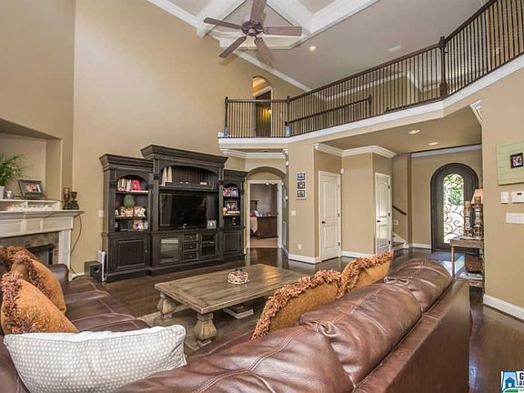 4th image of 1747 Oak Park Ln