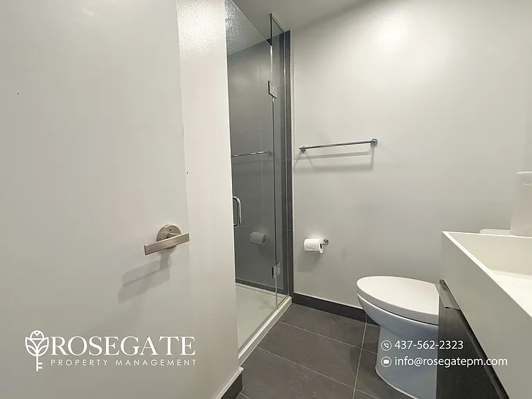 370 Martha St #207 — Photo 13