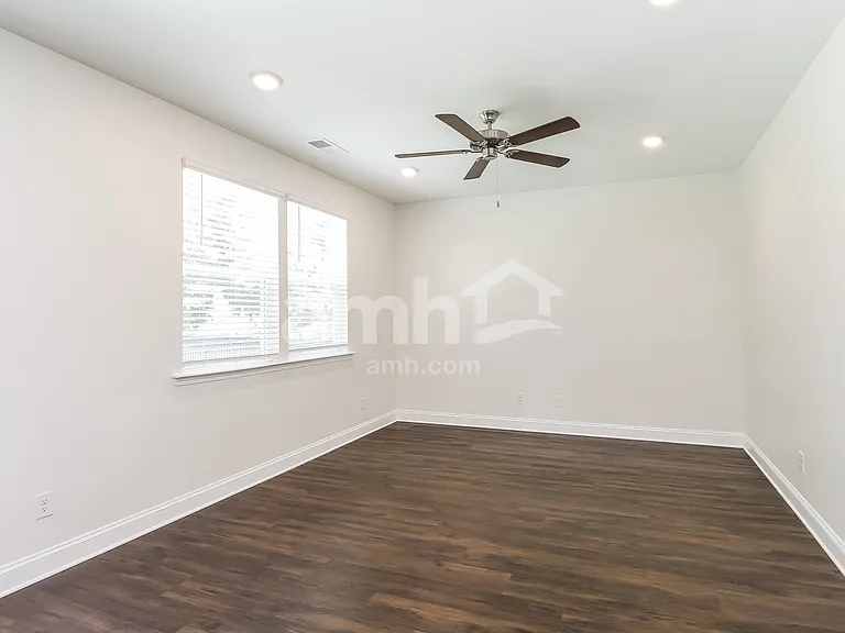 544 Rivermist Dr — Photo 7