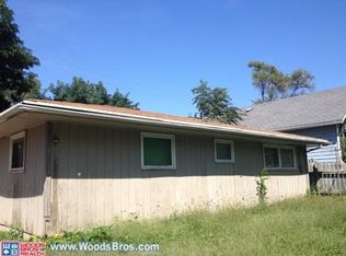2748 Apple St, Lincoln, NE 68503