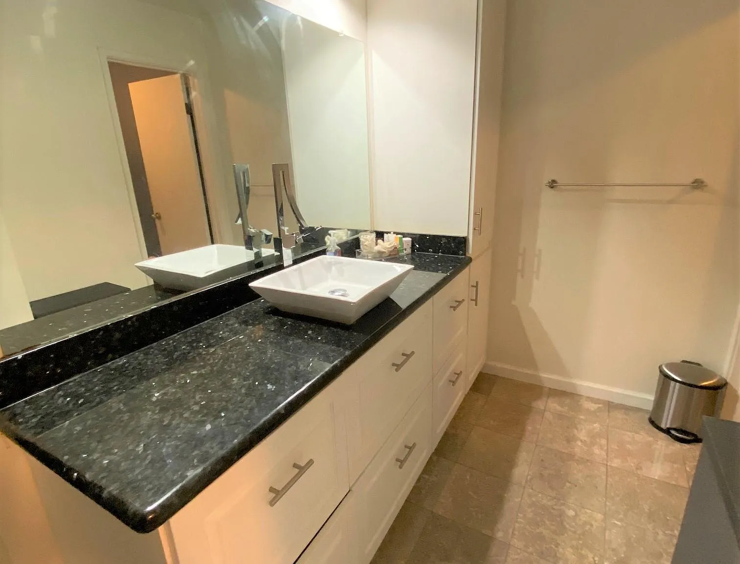 Cypress Point Dr, Mountain View — Photo 4