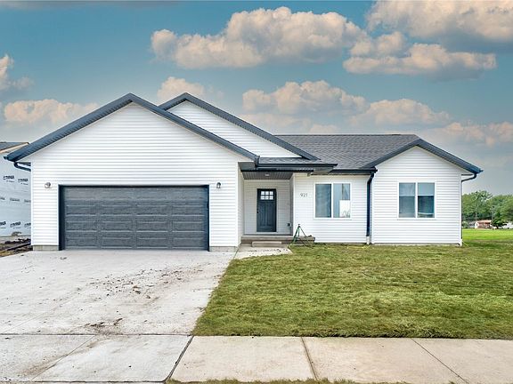 2nd image of 921 S 12th Ave