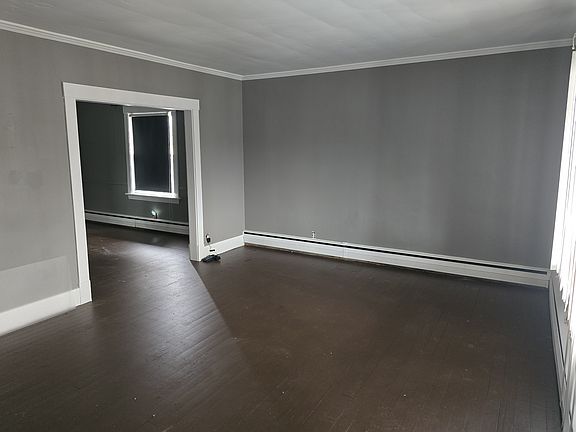 3rd image of 725 Heslep Ave