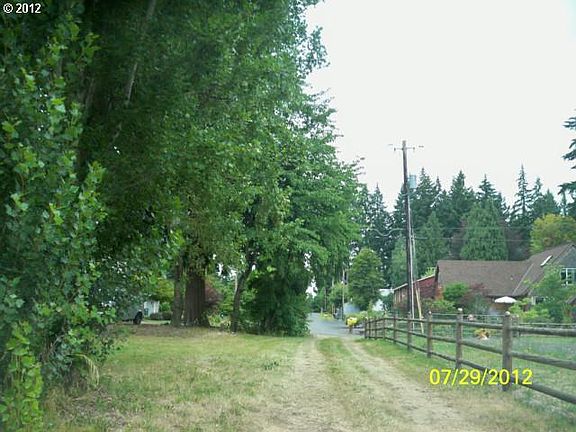 5th image of 3962 SE Ash St