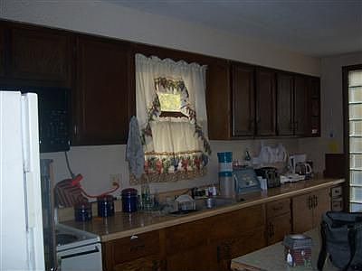 4th image of 775 W 13th St