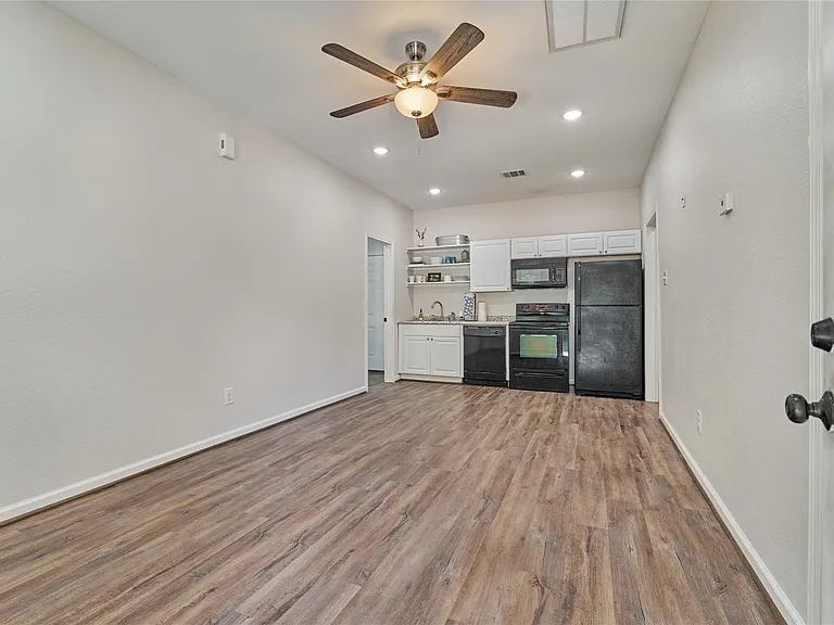 18147 Firepine Ln — Photo 6