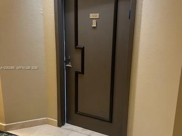 3600 Yacht Club Dr, Aventura, FL