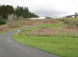 251 Brookdale Ln, Carlotta, CA 95528