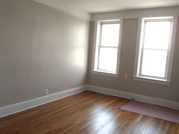3rd image of 2351 38th St APT C1