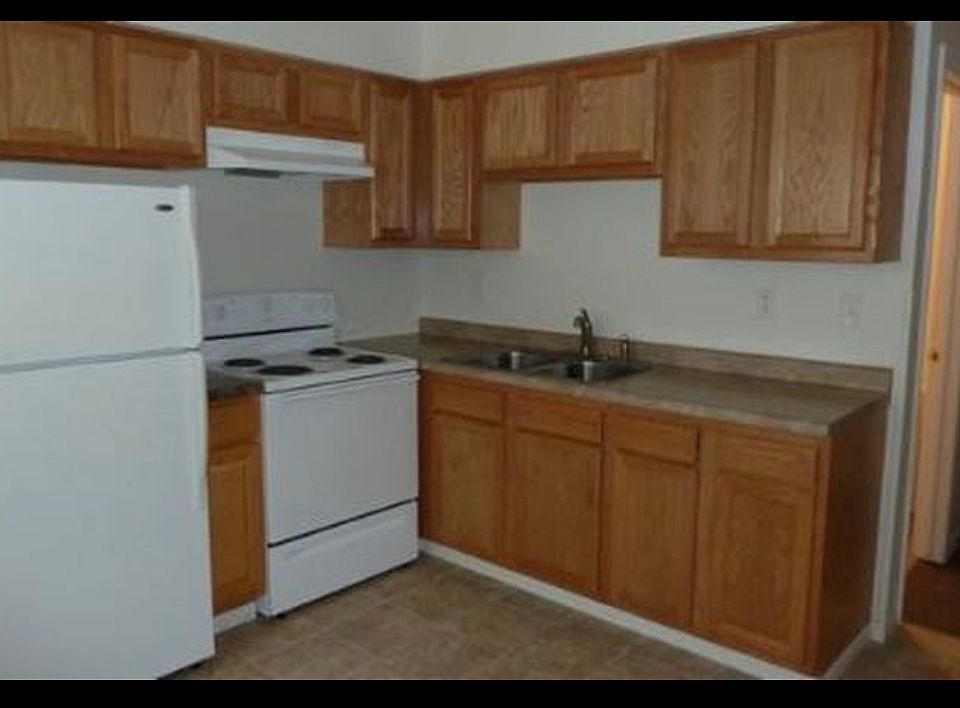 2nd image of 304 Wilshire Dr