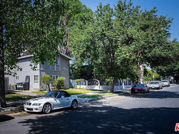 5th image of 8357 Amigo Ave