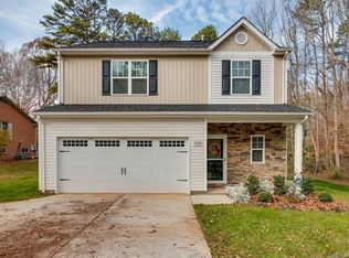 5023 Lakeview Rd, Charlotte, NC 28216