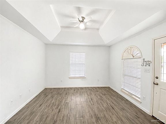 3rd image of 5033 Ibis Ave