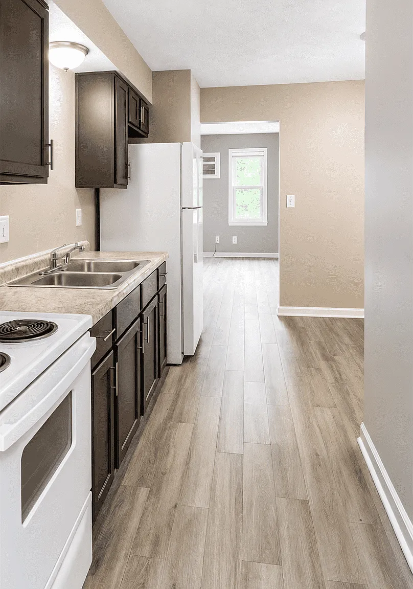 1 bed, 1.5 bath, 740 sqft, $850 — Photo 2