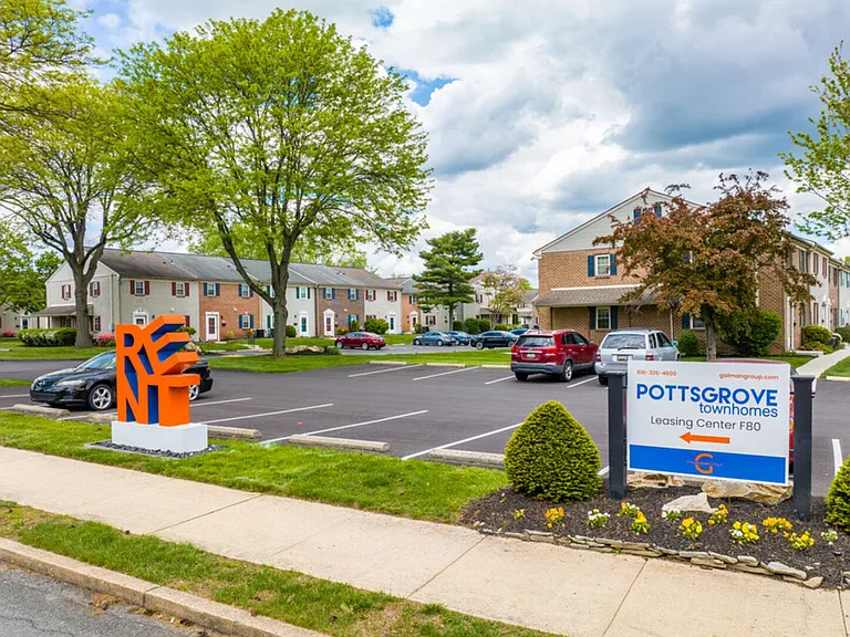 Pottsgrove Townhomes — Photo 22