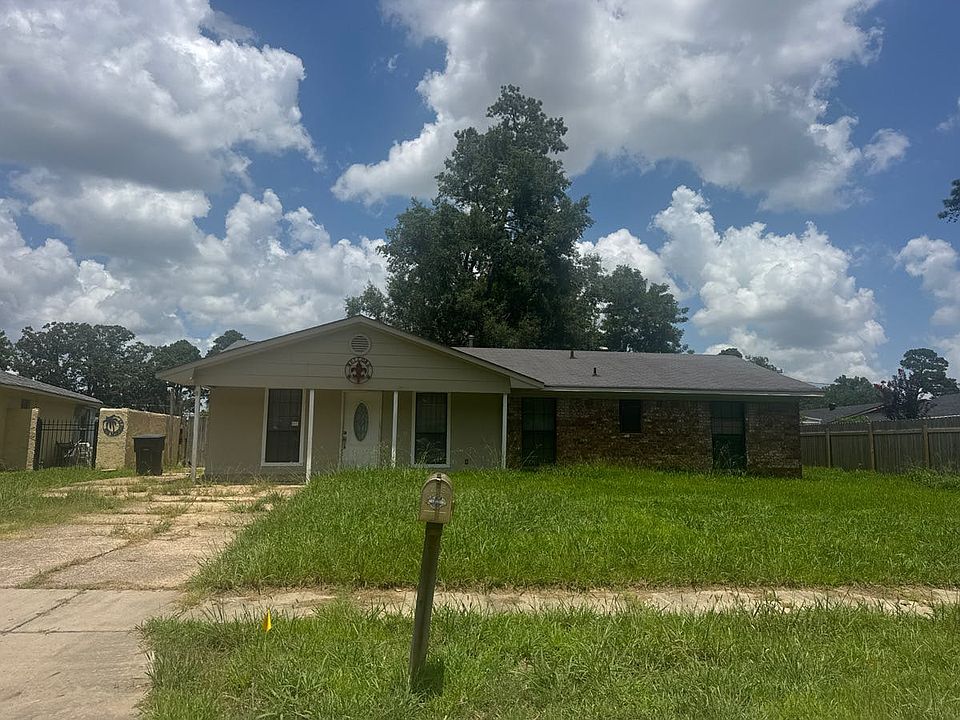 1st image of 106 Miriam Ln